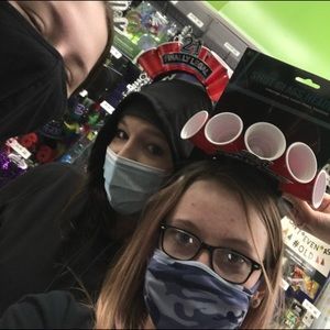 Meet your Posher, Chloe